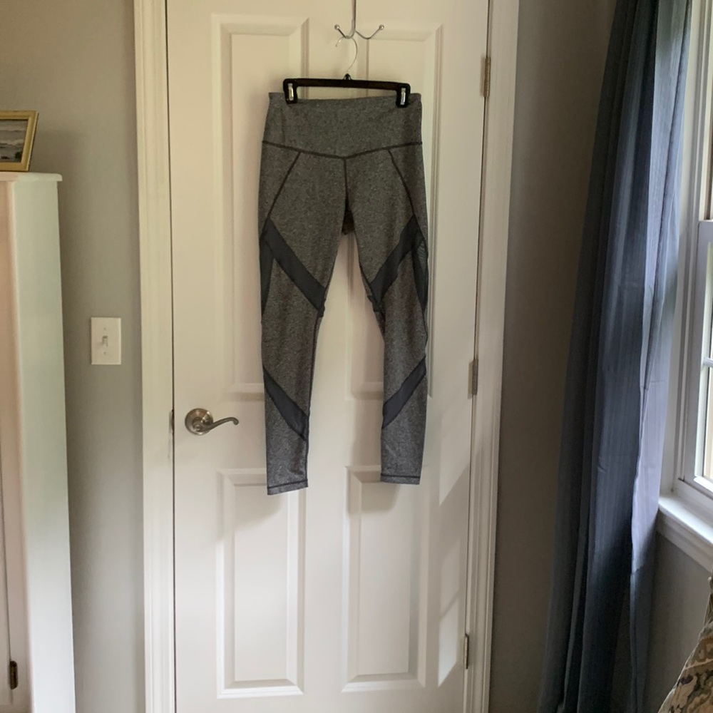 Zella grey workout pants! Pre loved great condition!
